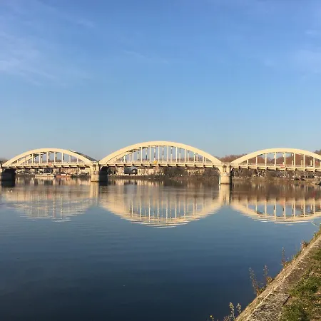 게스트하우스 La Foulonniere De Neuville-sur-Saône