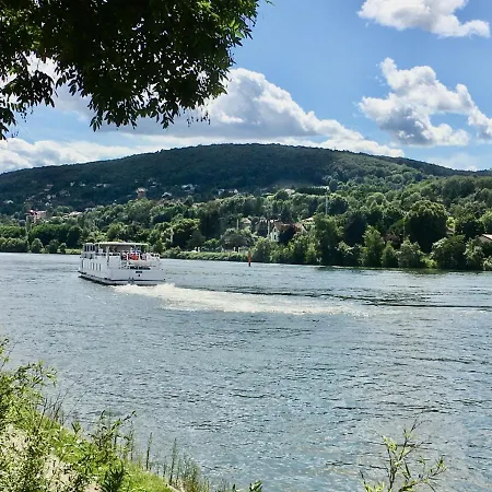 La Foulonniere De Neuville-sur-Saône